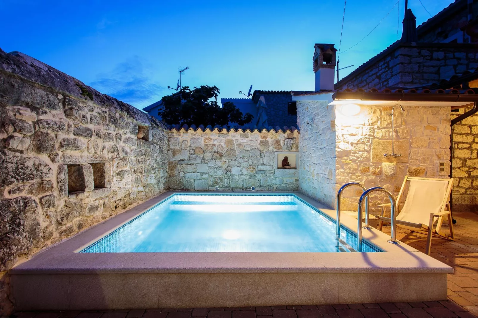 Villa Andoro-Pool