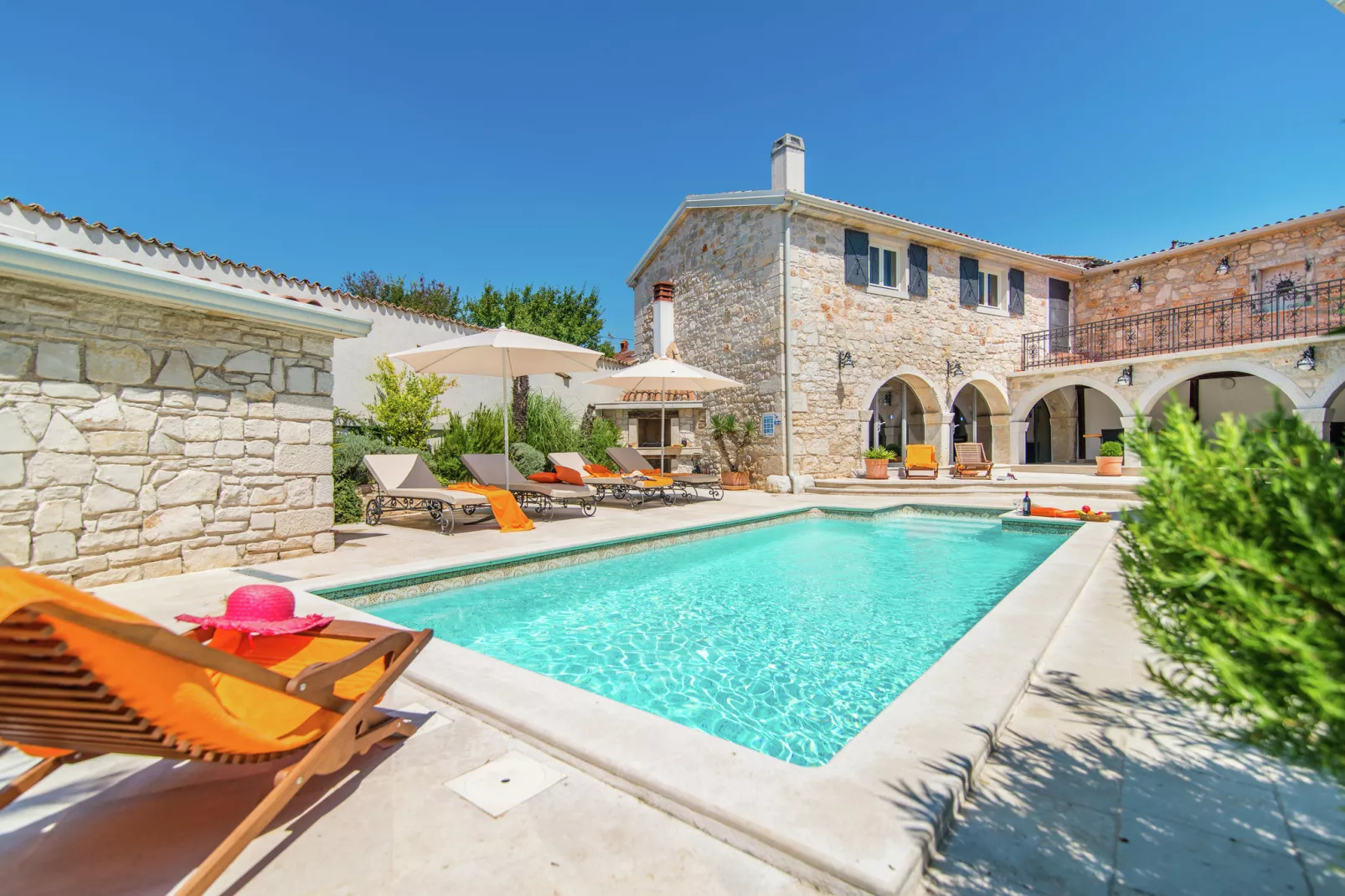 Villa Marko-Exterior summer