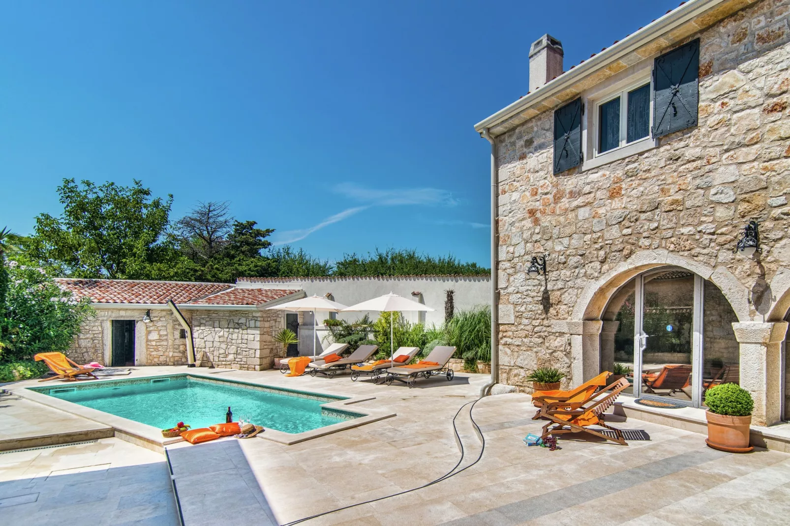 Villa Marko-Exterior summer