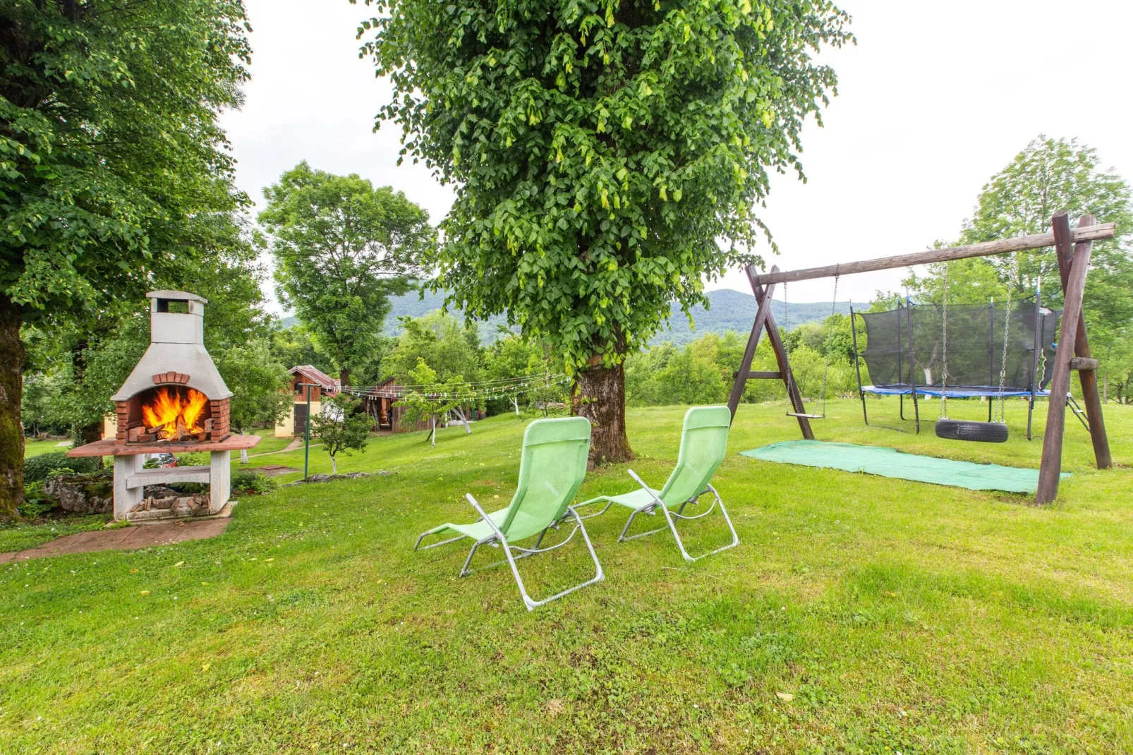 Apartment House Jelena-Gardens summer