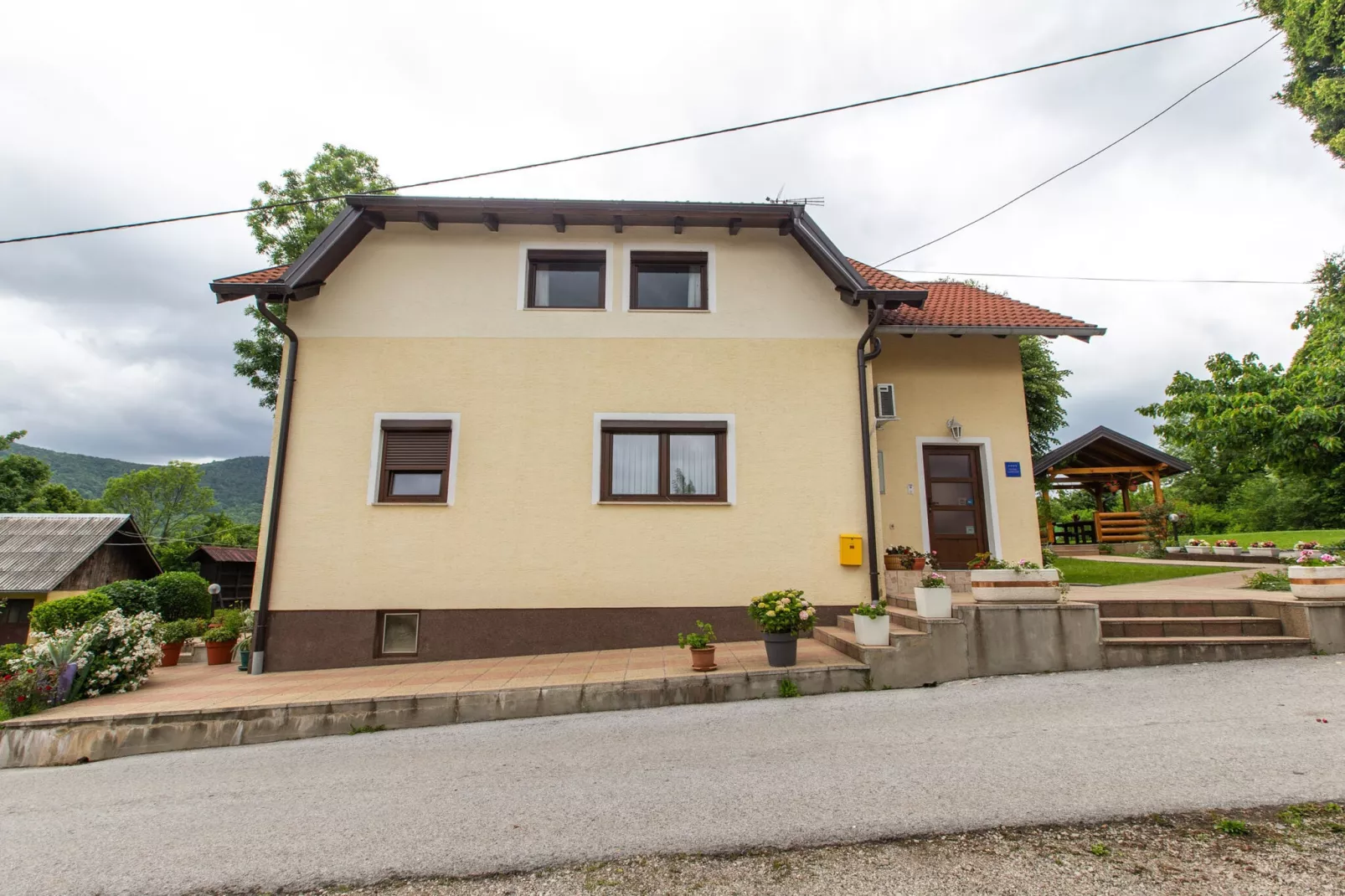 Apartment House Jelena-Exterior summer