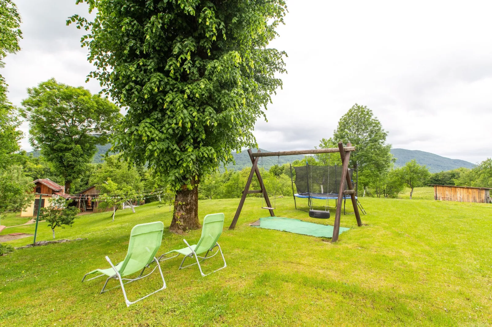 Apartment House Jelena-Gardens summer