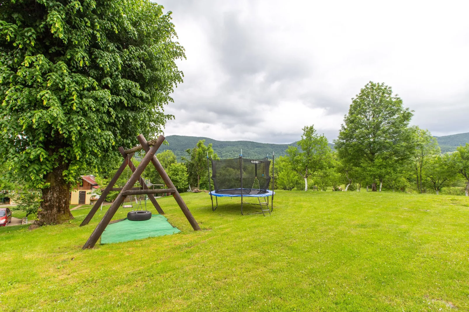 Apartment House Jelena-Gardens summer