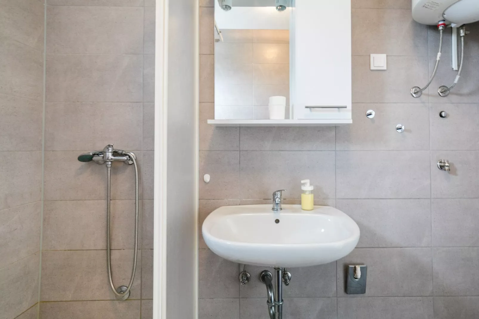 Apartments Sun-Mauro I-Bathroom