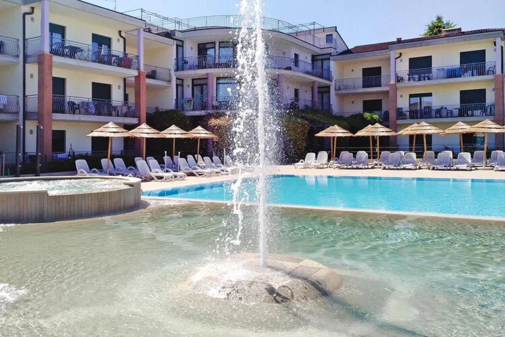 Residence Nettuno, Peschiera-studio-Pool