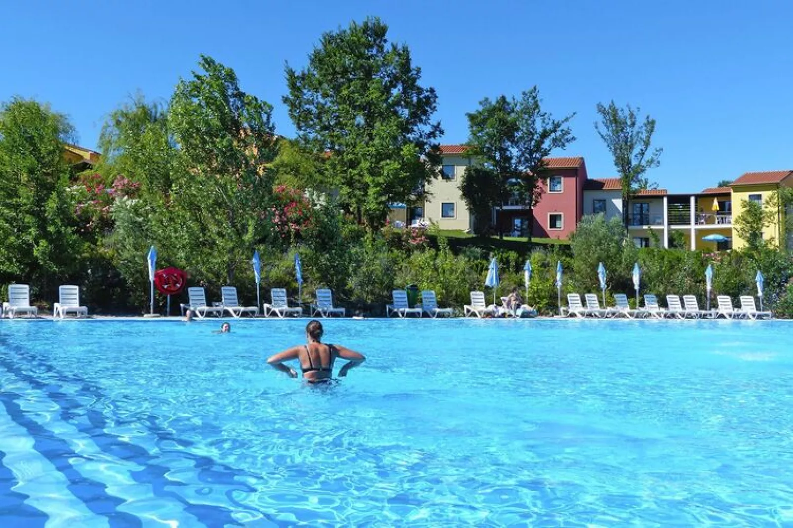 Residence Belvedere Village Castelnuovo del Garda-Trilo Family-Piscine
