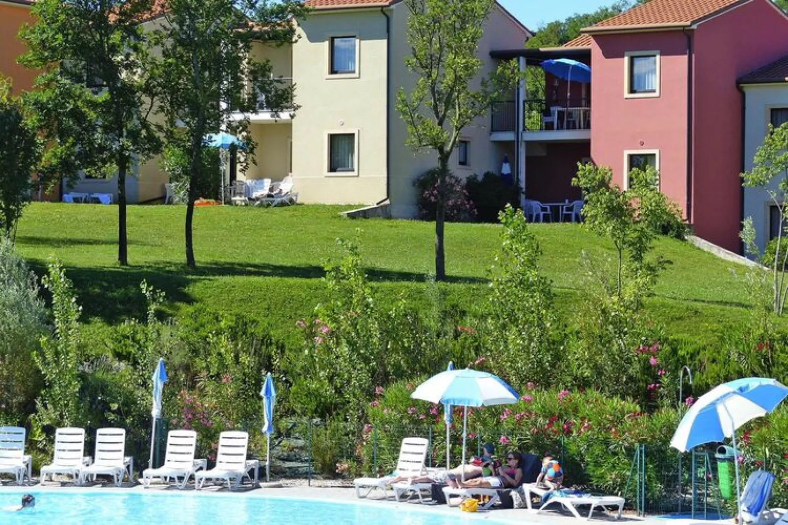 Residence Belvedere Village Castelnuovo del Garda-Trilo Family-Extérieur été