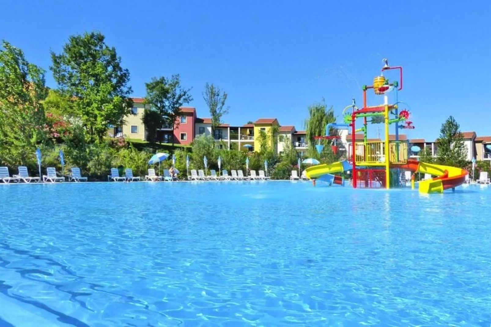 Residence Belvedere Village Castelnuovo del Garda-Trilo superior-Vue sur l'eau