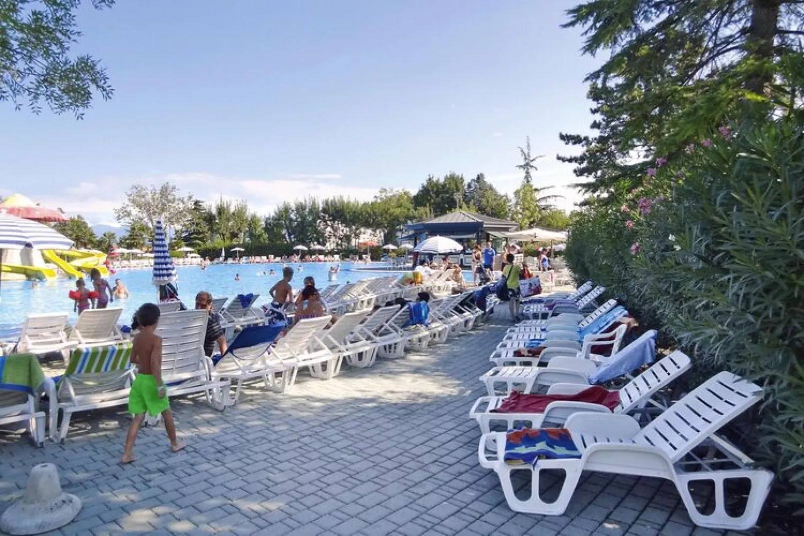 Holiday park Bella Italia, Peschiera-Girasole Suite MH H-Wasserblick