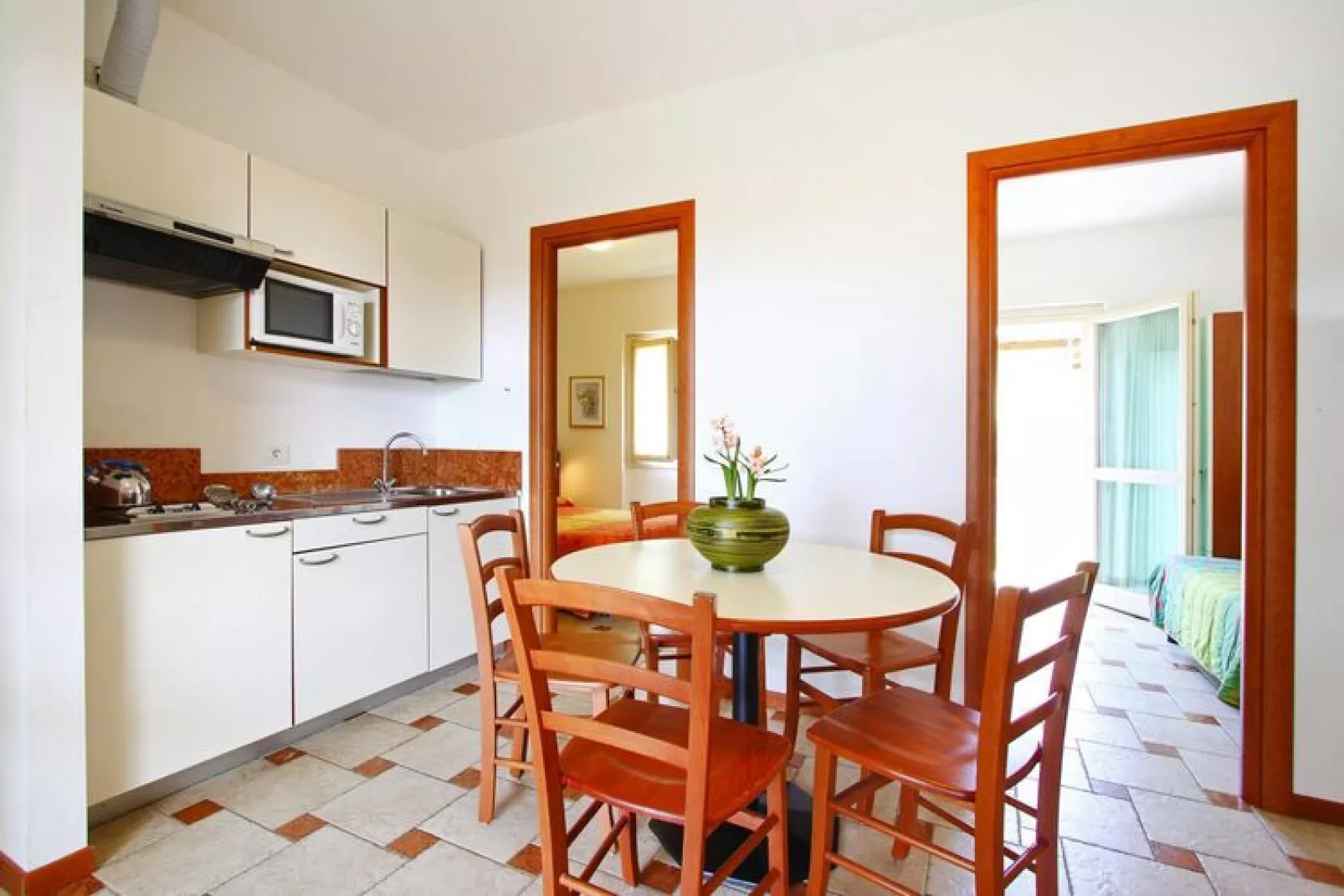Holiday resort Piani di Clodia, Lazise-MH Giulietta 6 pax-Kitchen
