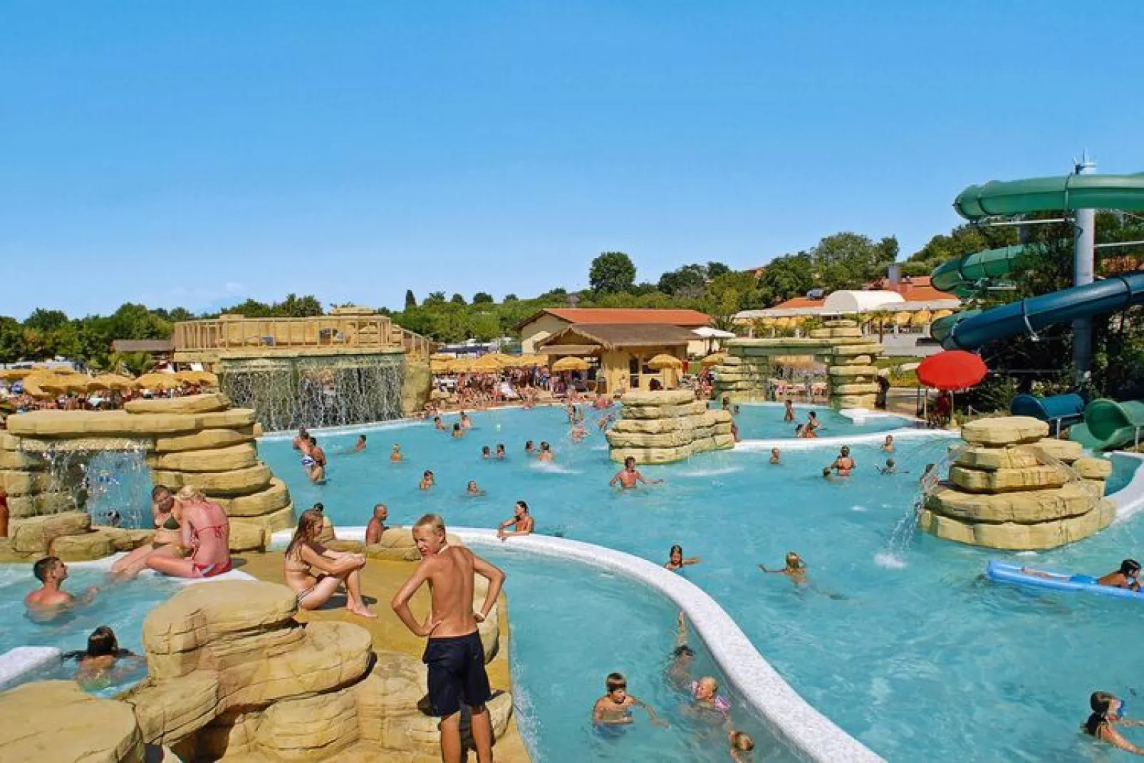 Holiday resort Piani di Clodia, Lazise-MH Giulietta 6 pax-Pool