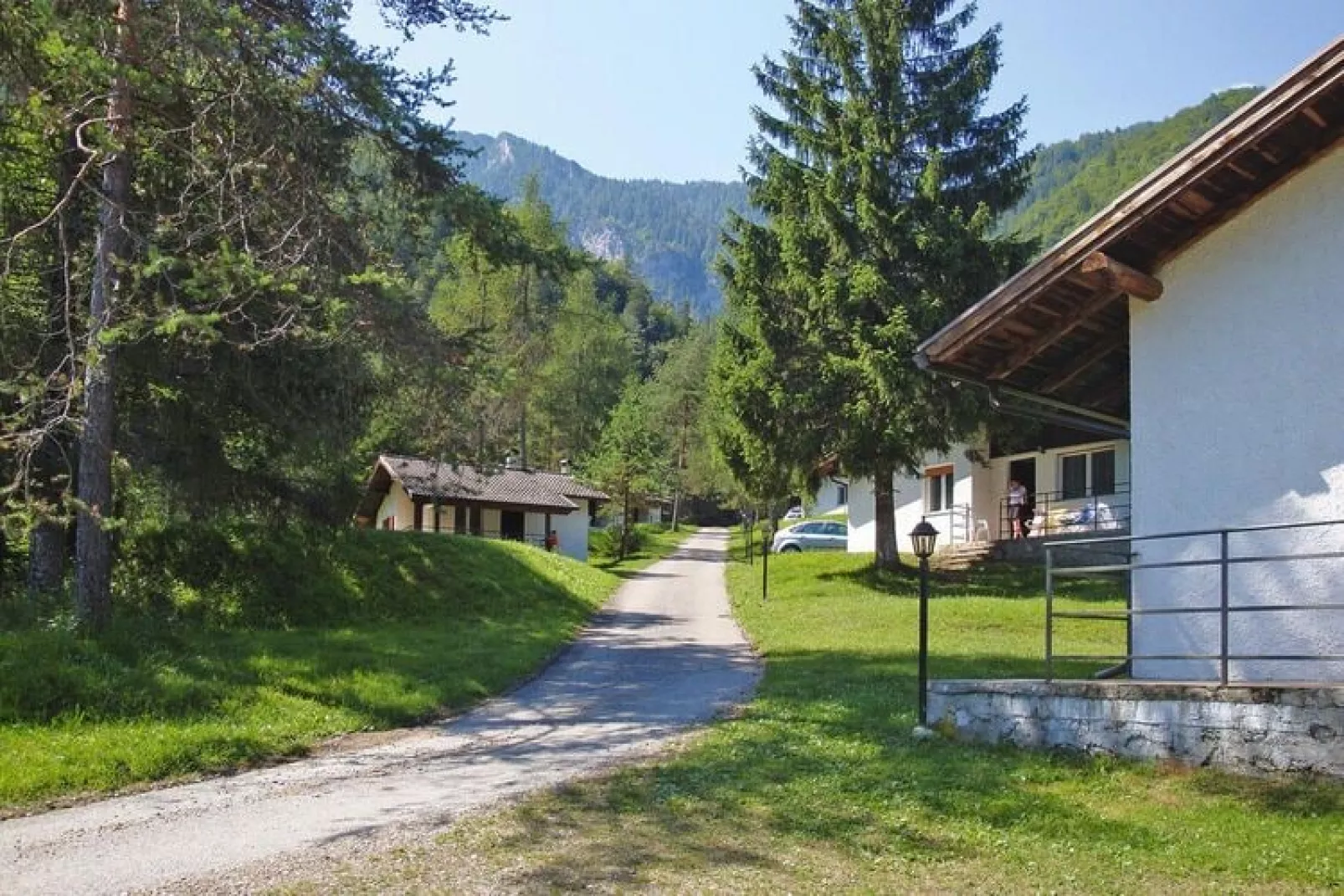 Holiday complex Villaggio Santa Lucia, Bezzecca-bungalow-Jardin d'été
