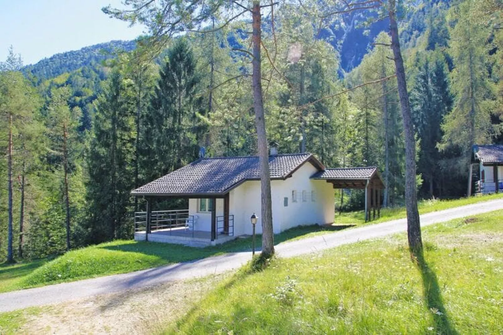 Holiday complex Villaggio Santa Lucia, Bezzecca-bungalow-Extérieur été