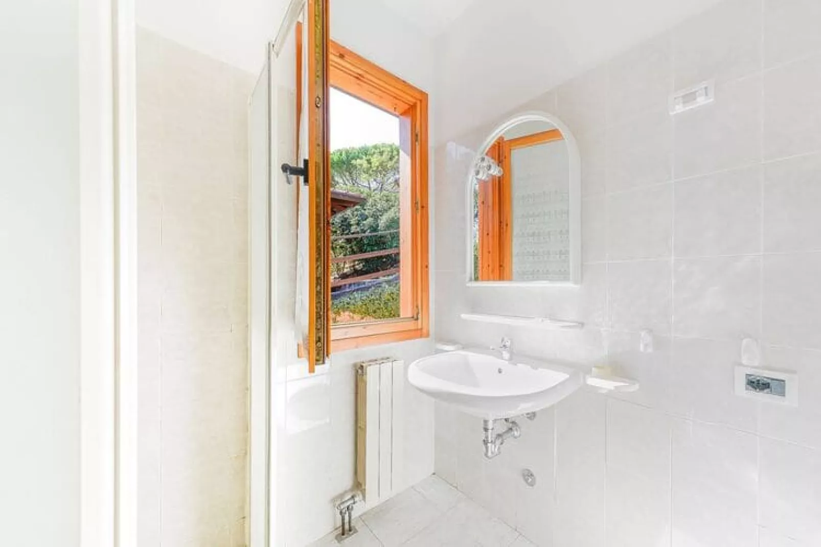Ferienanlage Villaggio Colombo Andora Typ VT6 / V6-Bathroom