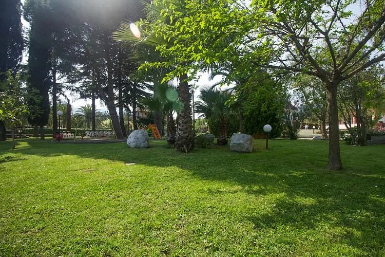 Villa Paola Loano - Type B4-Gardens summer