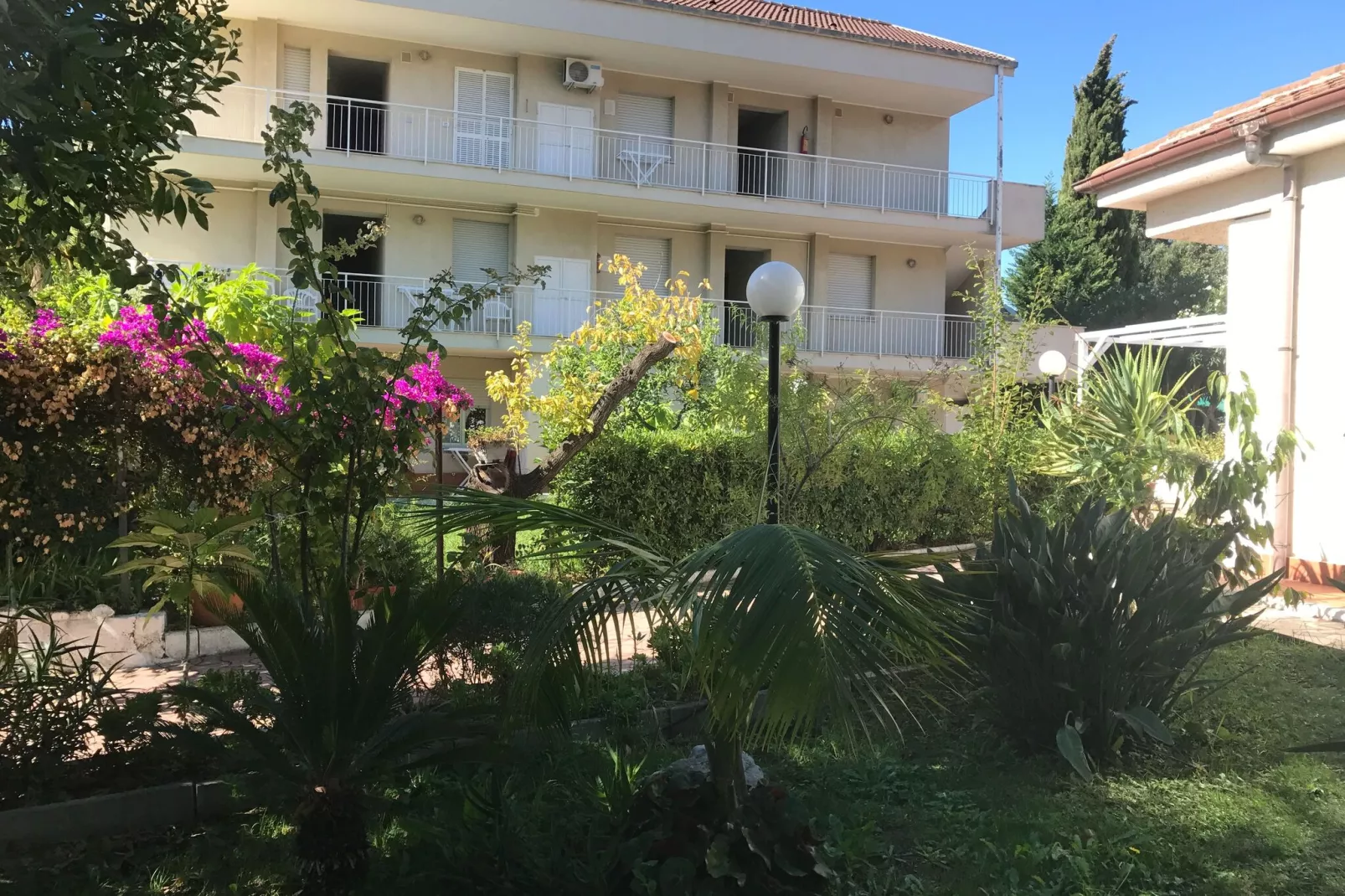 Villa Paola Loano - Type B6S-Exterior summer