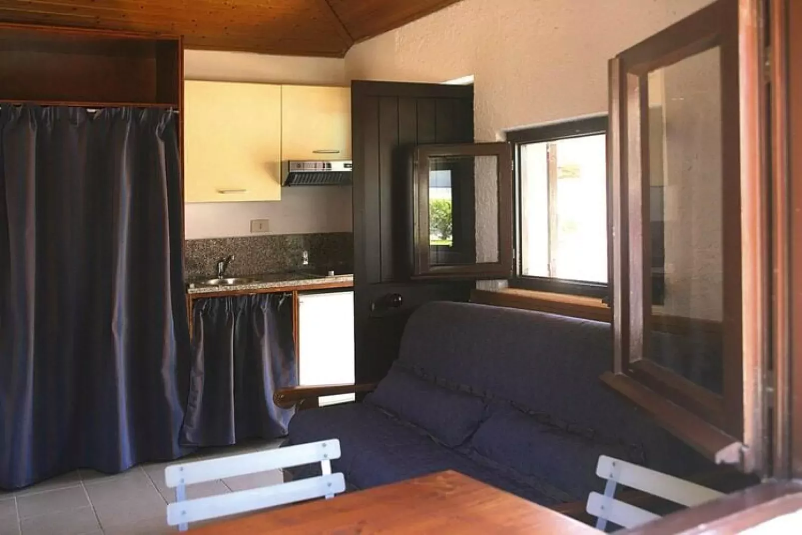 Caravanpark Marina 3B Sarzana - MH 4 Pax-Kitchen