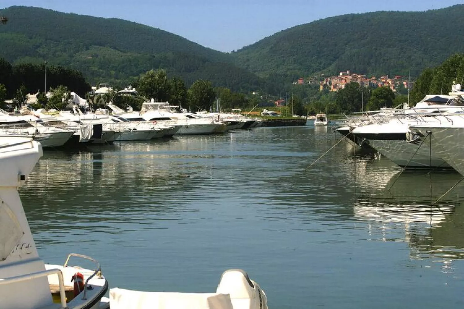 Caravanpark Marina 3B Sarzana - MH 4 Pax-Water view