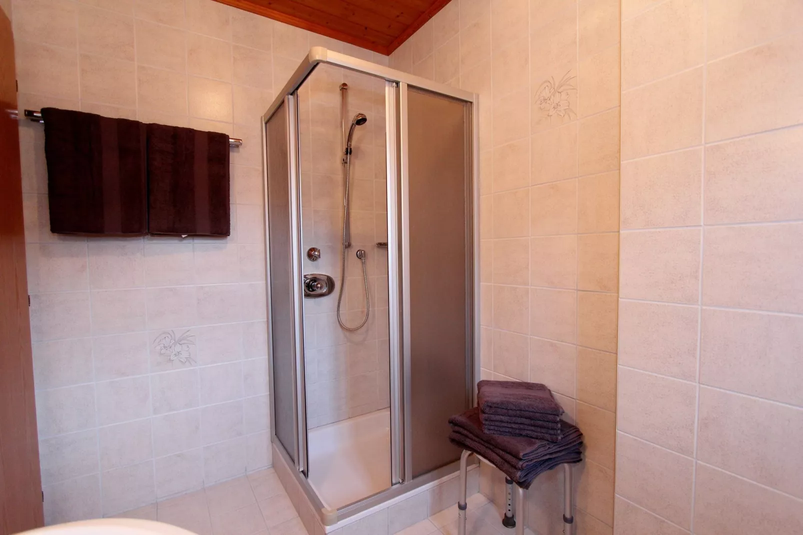 Apartment Berndl-Bathroom