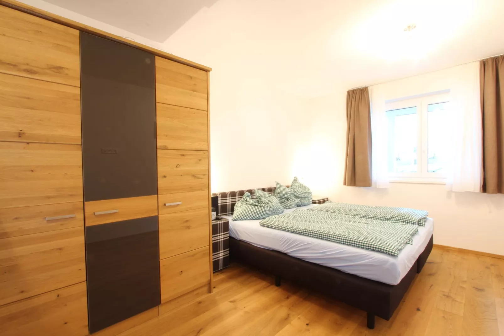 Alpenglühen Geisler - Helios Top 2-Schlafzimmer