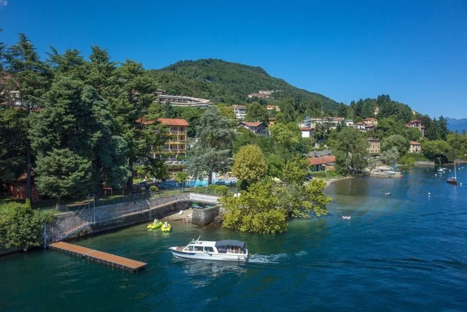 Residence Zust, Verbania Intra-Bilo mansarda-Exterior summer