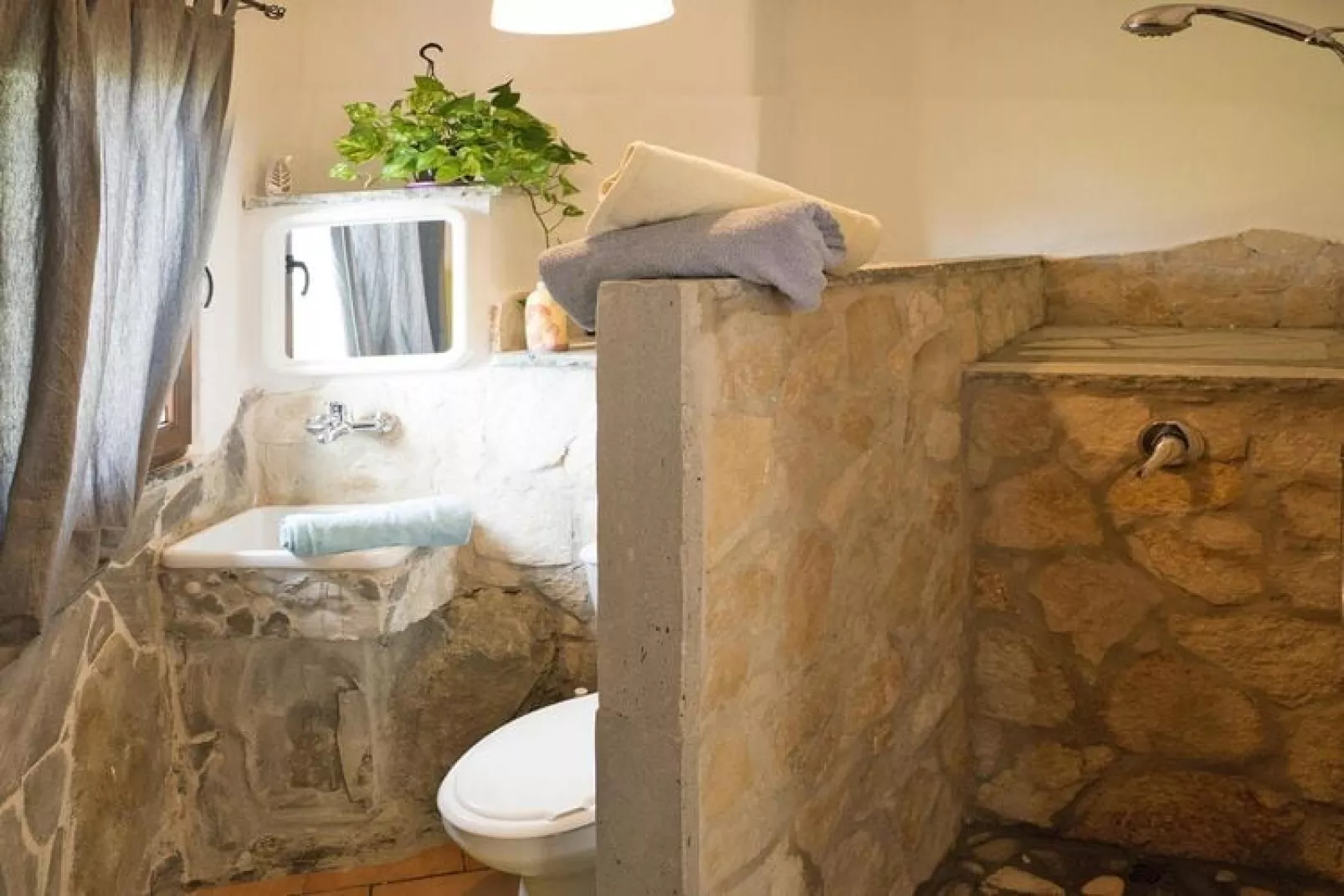 Holiday home, Gaggi-Villa Jewels-Salle de bain