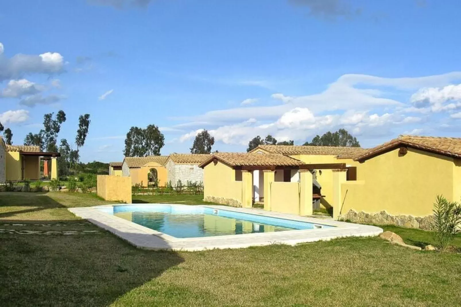 Bungalows an der Costa Rei-San Pietro Villa 8 Pers Unifamiliare e con piscina privata San Pietro-Pool