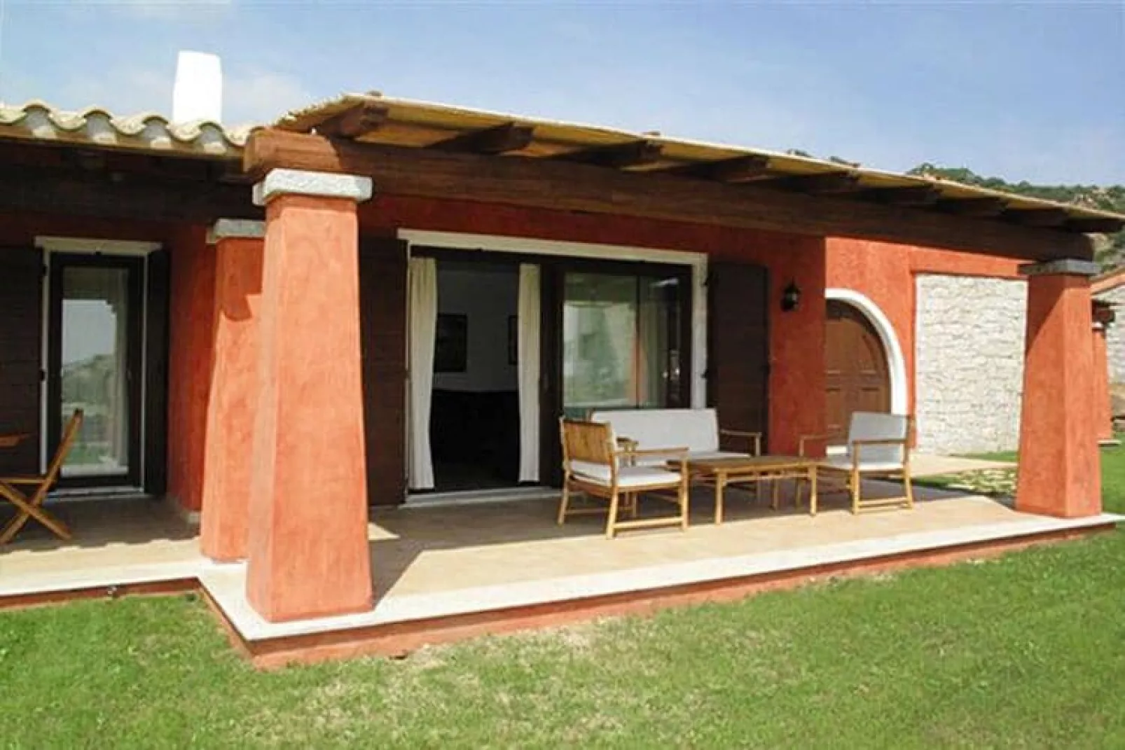 Bungalows an der Costa Rei-San Pietro Villa 8 Pers Unifamiliare e con piscina privata San Pietro-Exterior summer