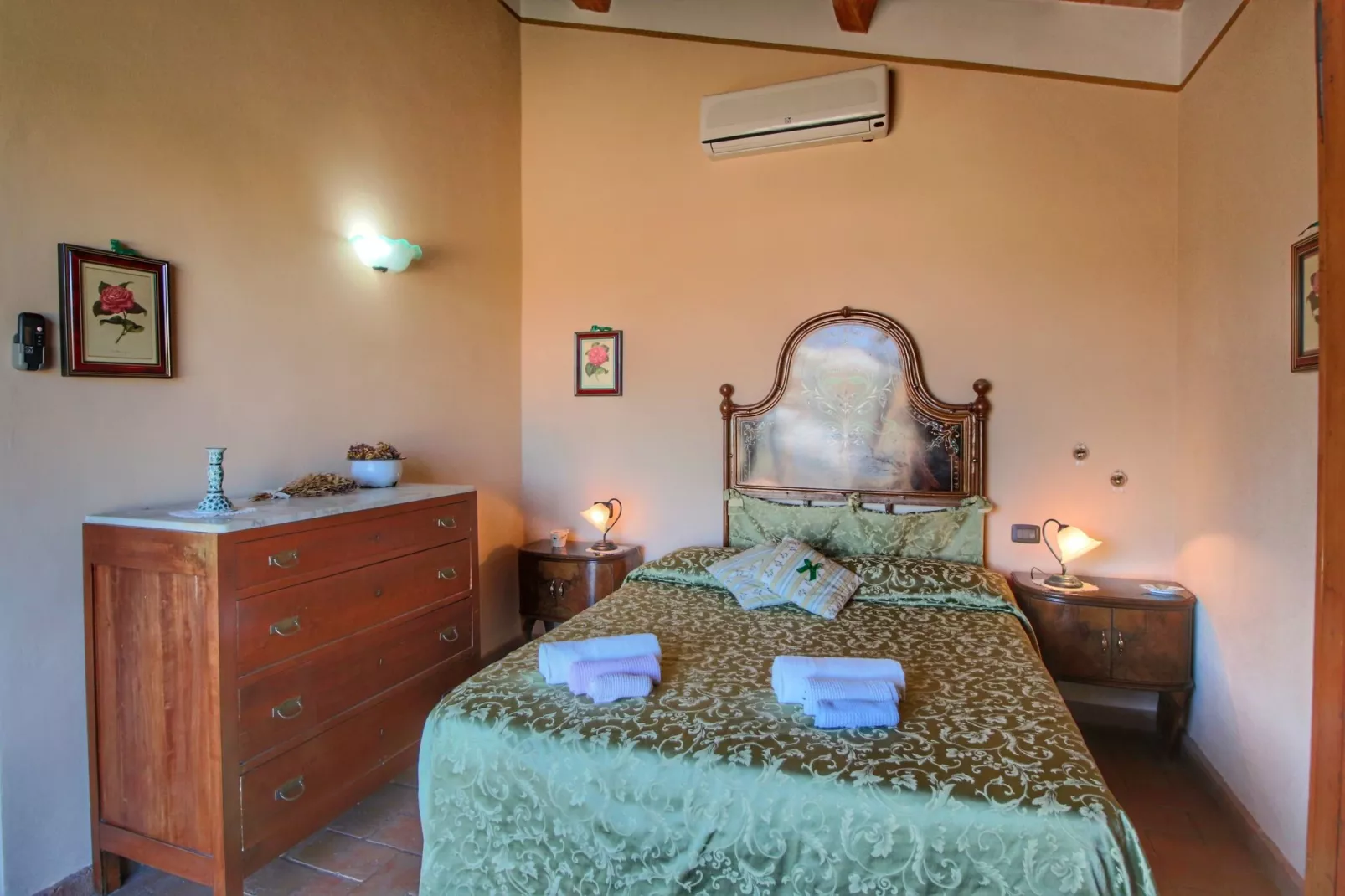 Casa Rovello-Bedroom