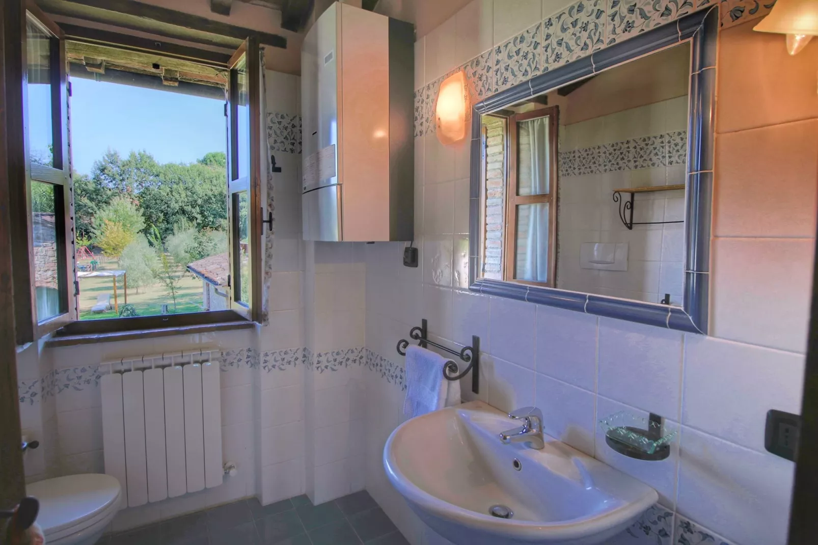 Casa Visillo-Bathroom