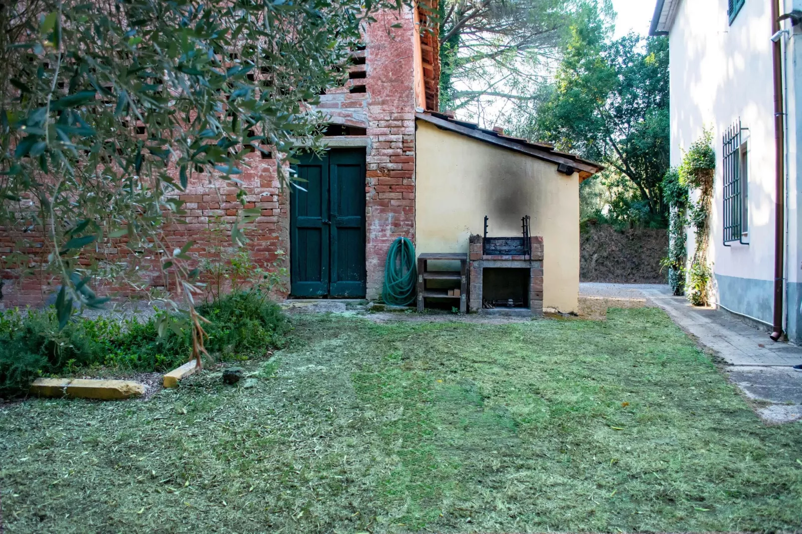 Casa Prati-Gardens summer