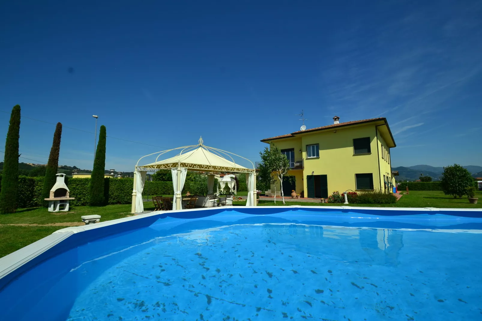 Montefiore-Pool