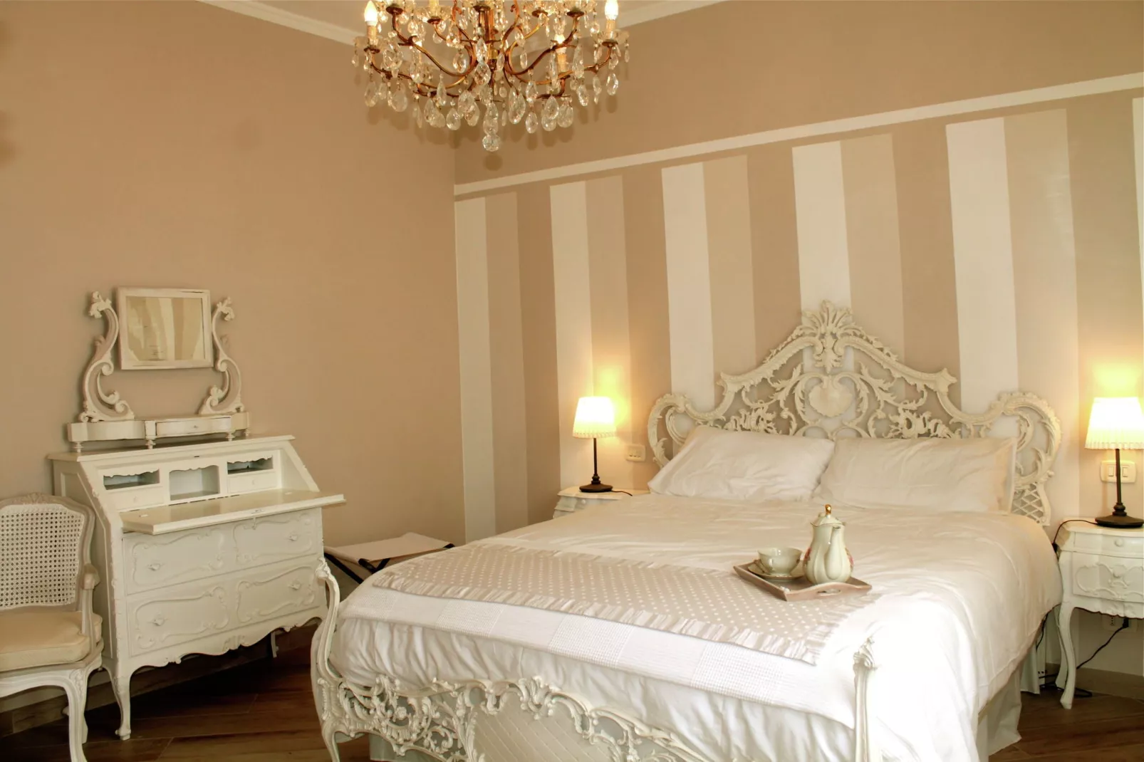 Montefiore-Bedroom