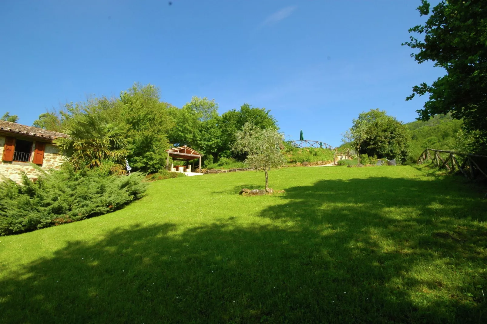 Casa Niccone-Gardens summer