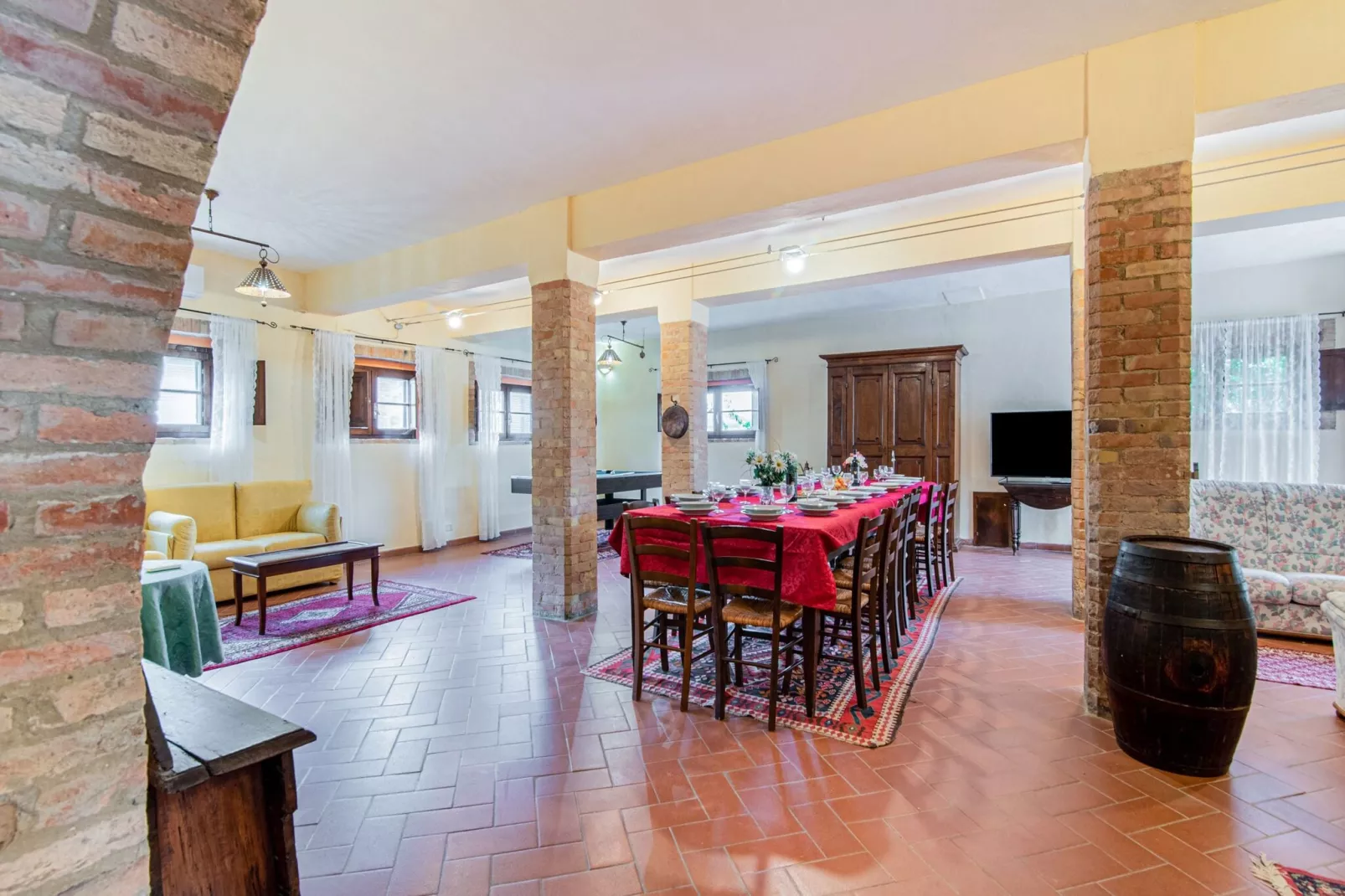 Villa Giovanna-Esszimmer