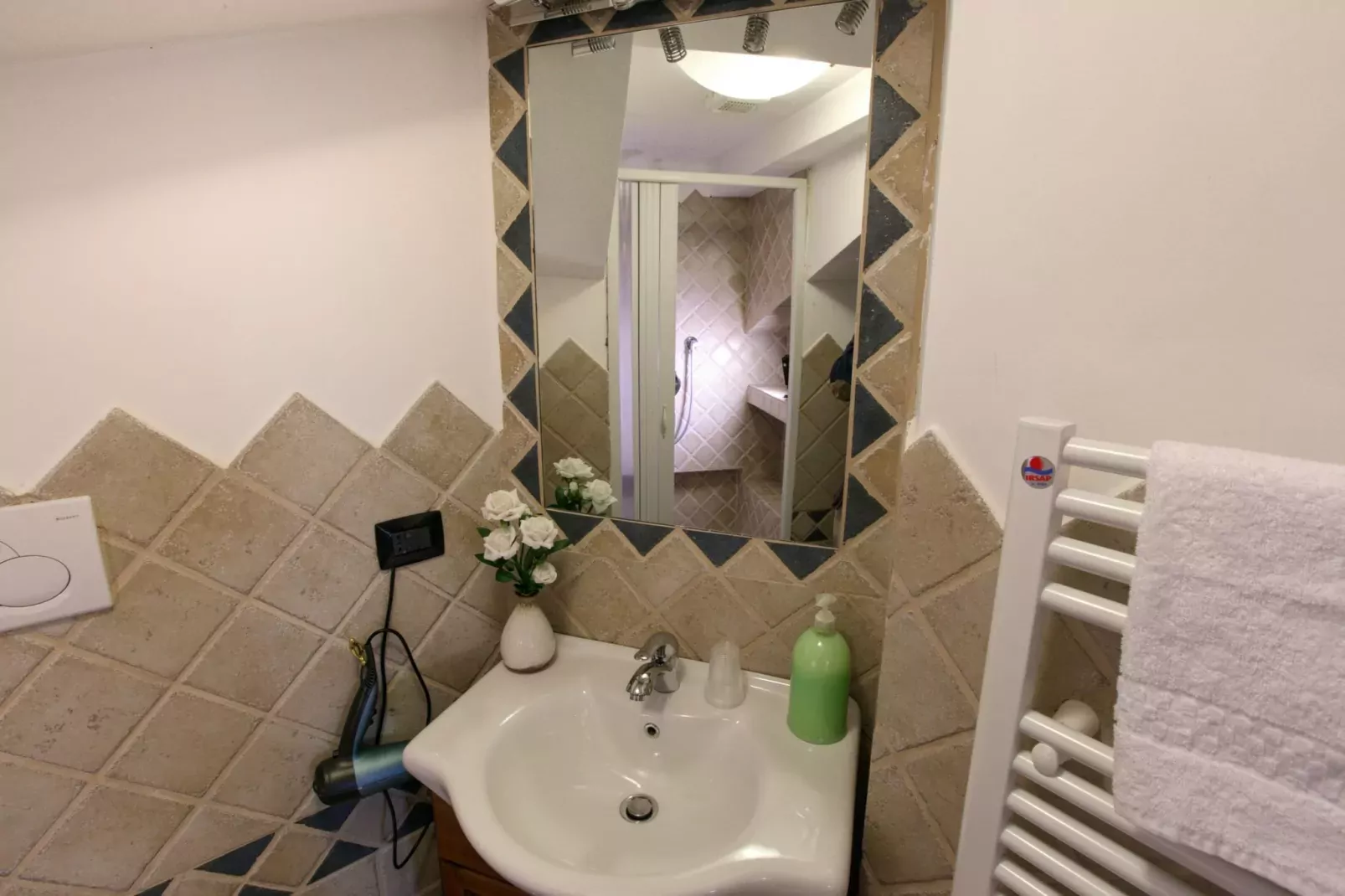 Il Giglio 16-Bathroom