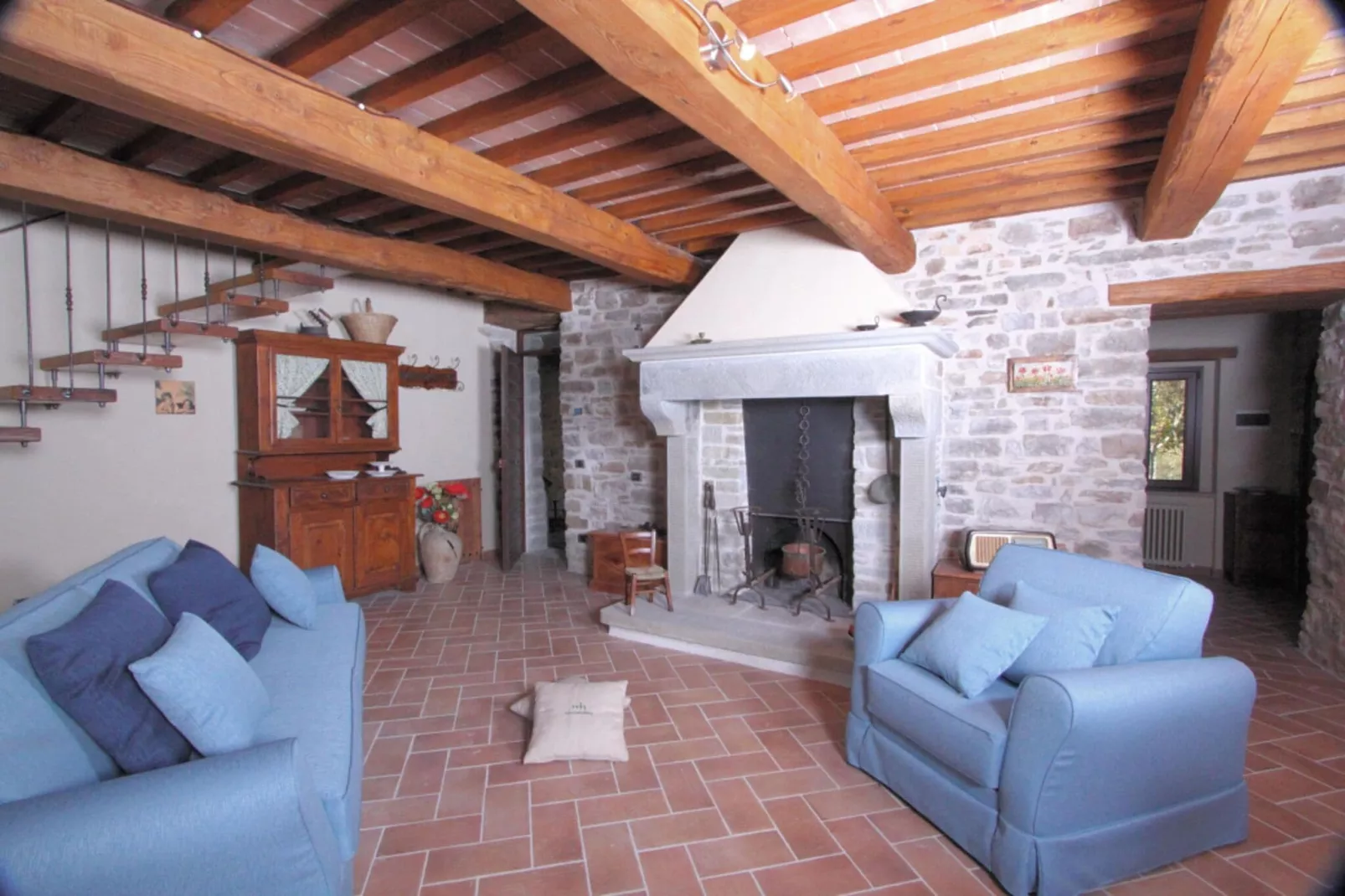 La Rocca-Living room