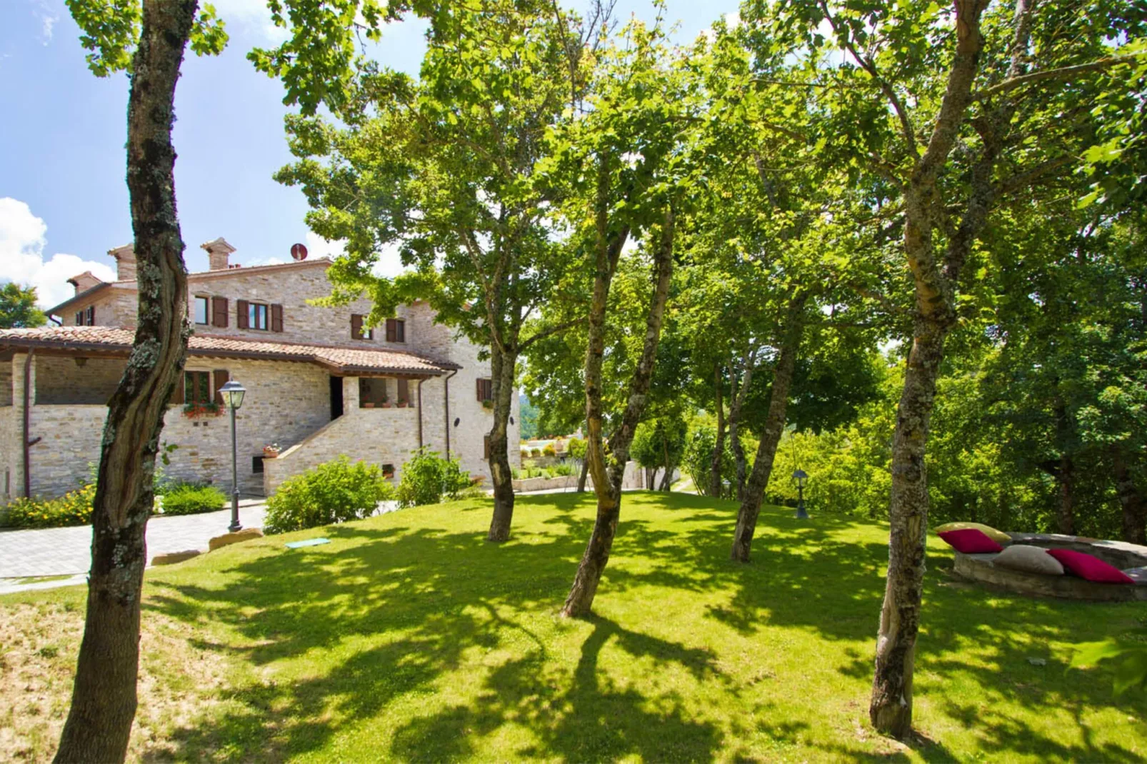 La Rocca-Gardens summer