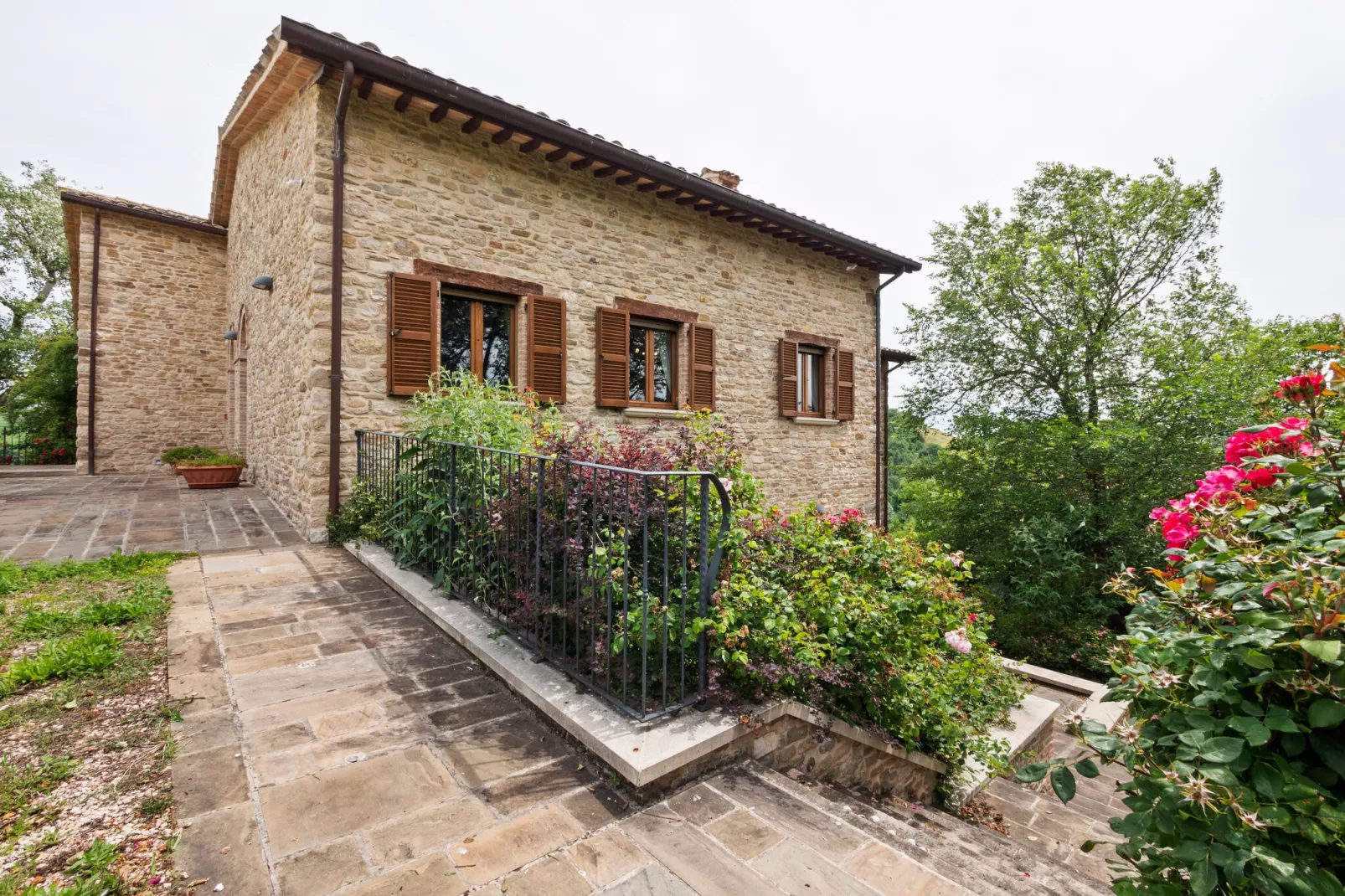 Calfattore-Exterior summer