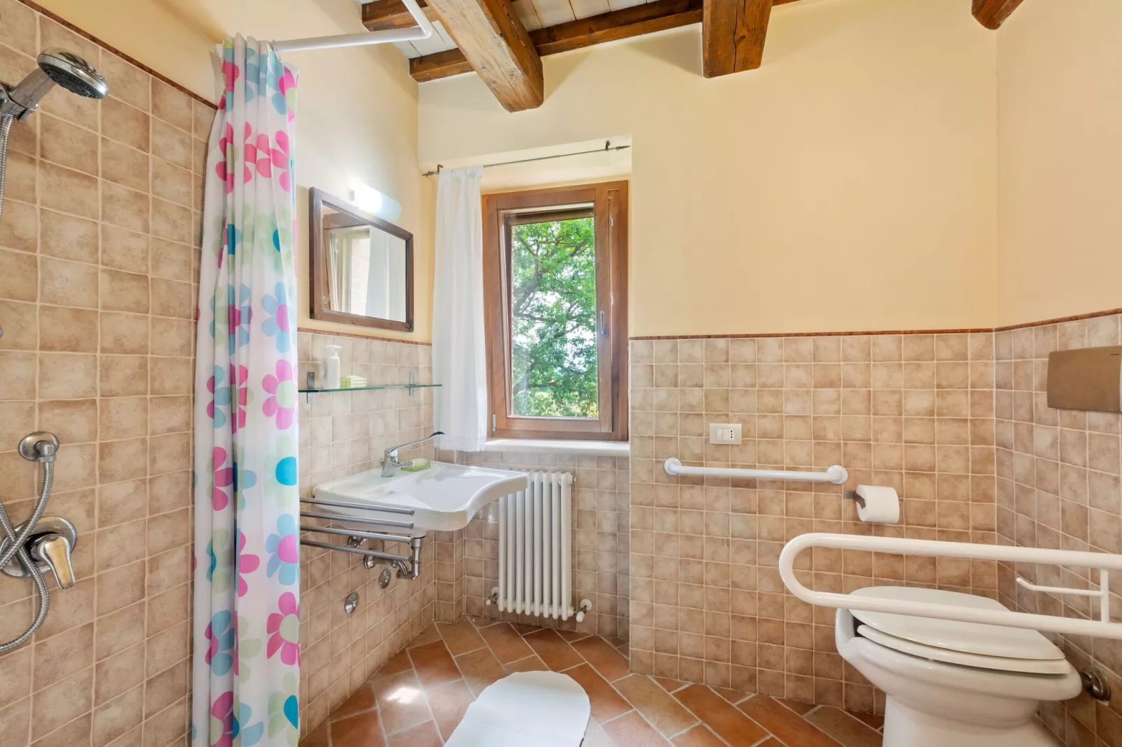 Calfattore-Bathroom