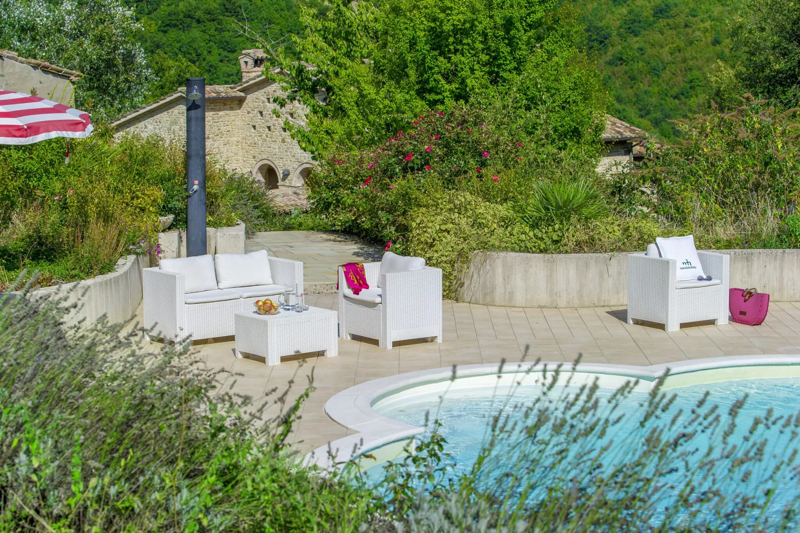 Calfattore La Duchessa-Terrace balcony