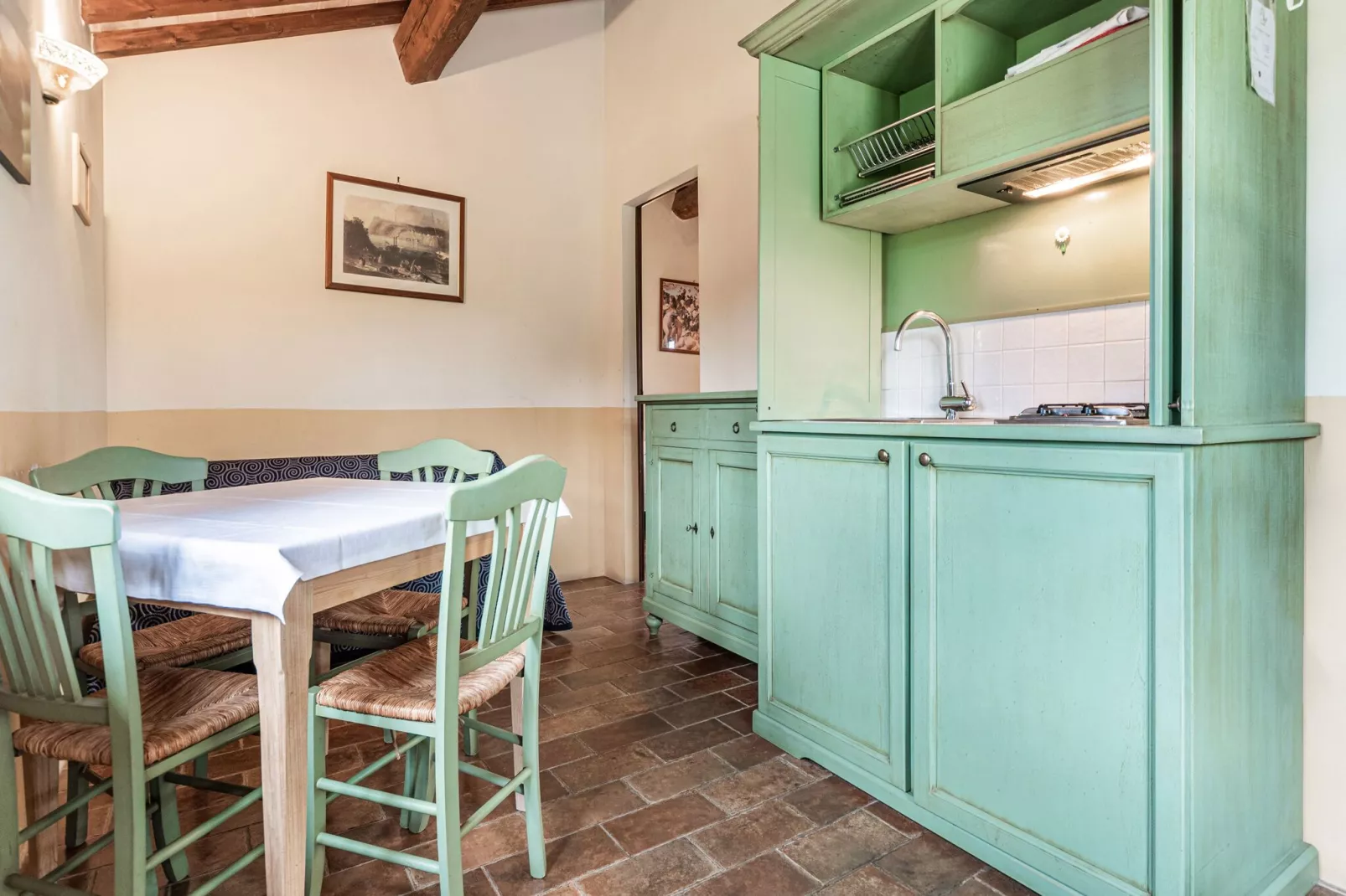 Fior di Vaniglia-Dining room