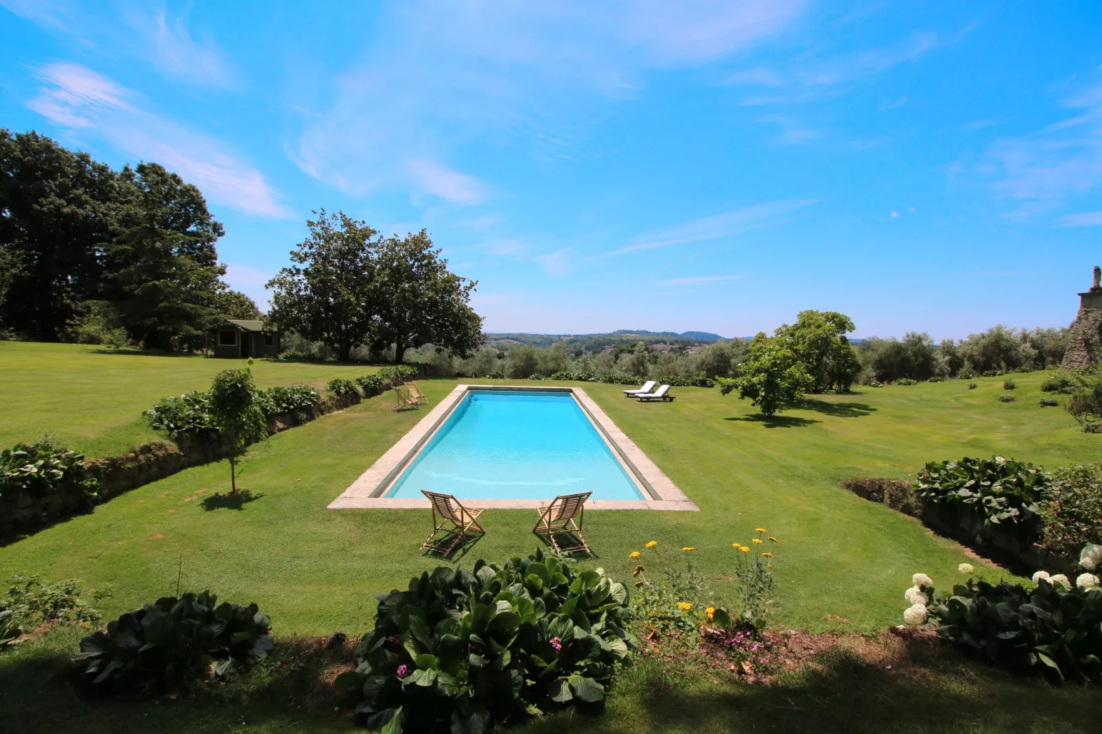 Villa Manziana-Schwimmbad