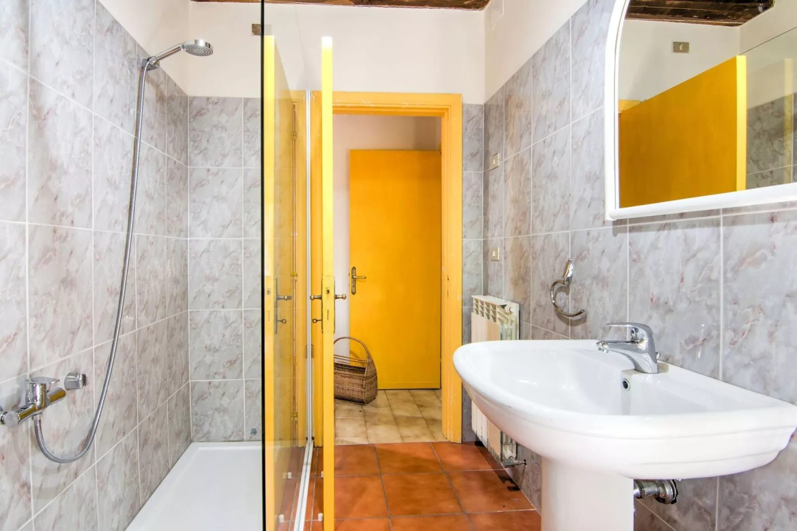 Fattoria 19-Bathroom