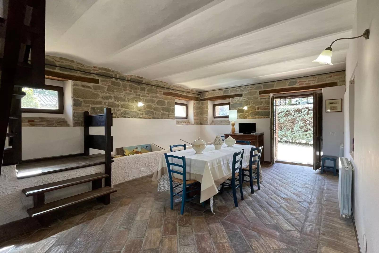 Fattoria 19-Dining room