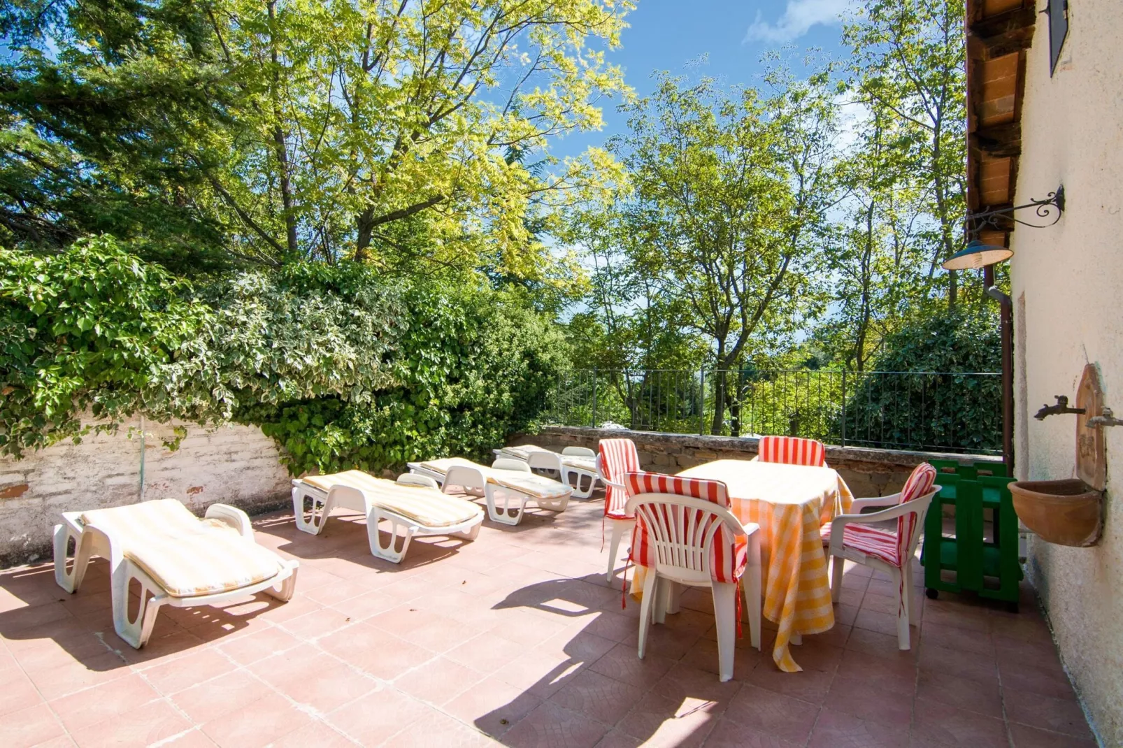 Fattoria 19-Terrace balcony