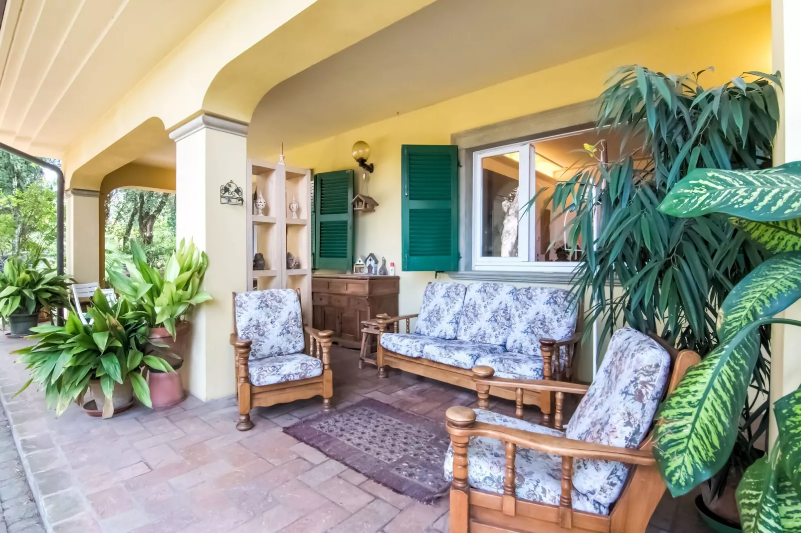 Villa Montegiove-Terrace balcony