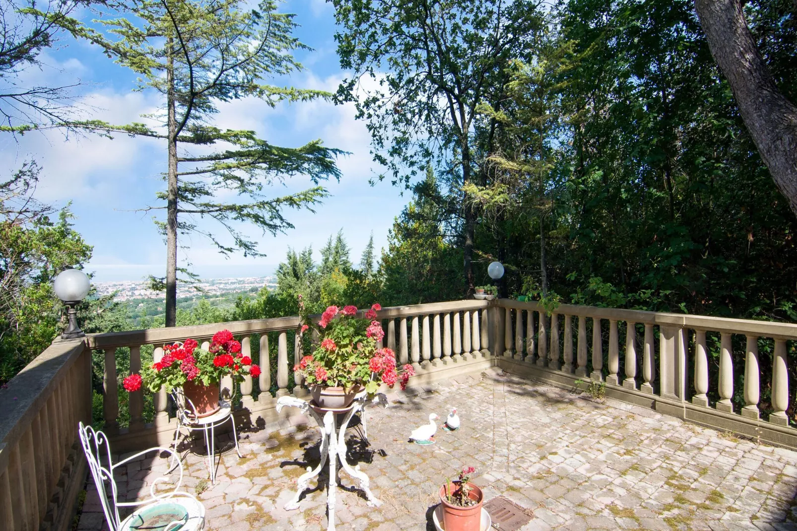 Villa Montegiove-View summer