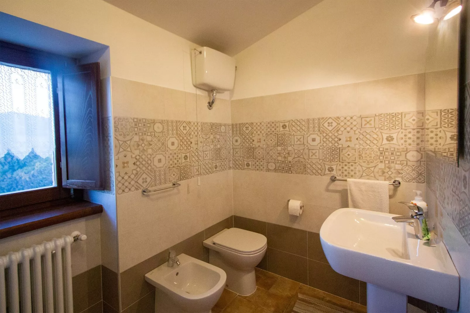 Poggio Marino-Bathroom