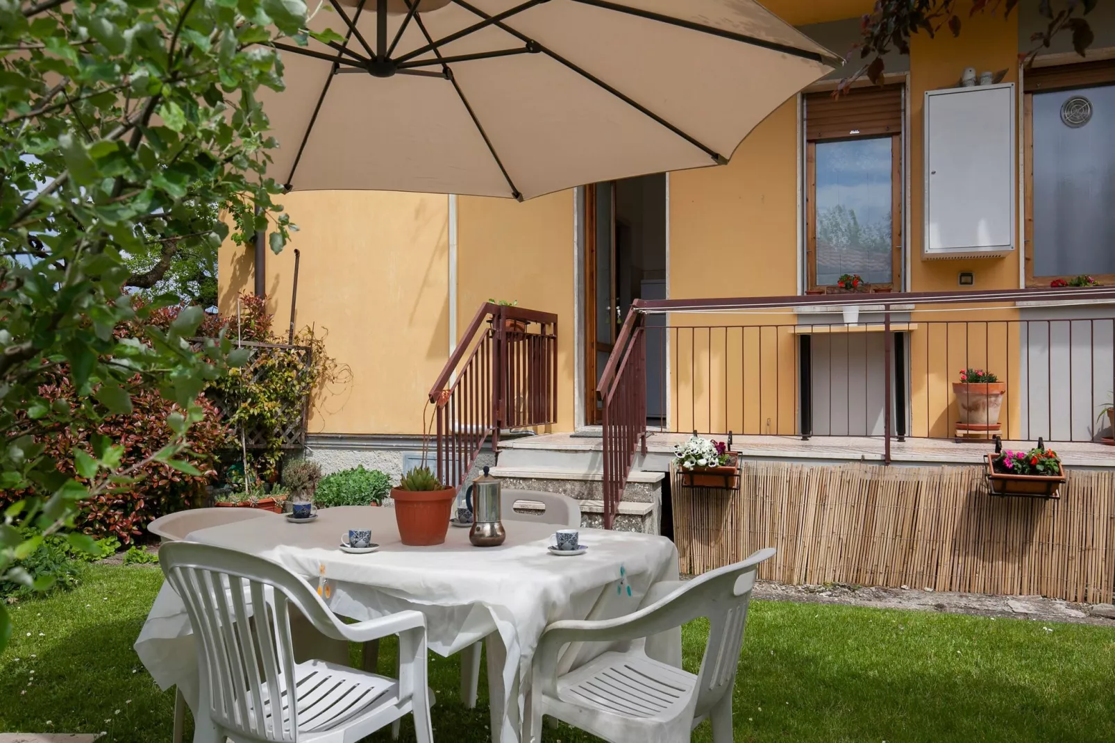 CASA OLMI-Gardens summer